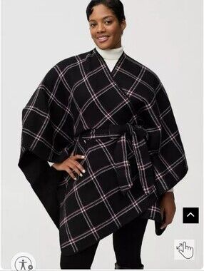 🆕️🍂🍁TORRID BELTED PLAID RUANA-  BLACK / WHITE / BURGUNDY 🍁🍂